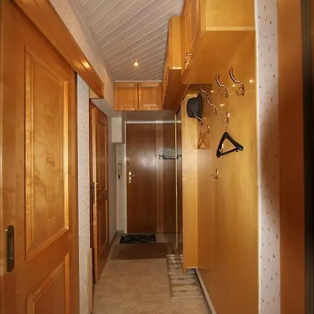 Vintage Apartment *